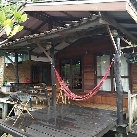 Ban Raw Homestay Ko Kut 외부 사진